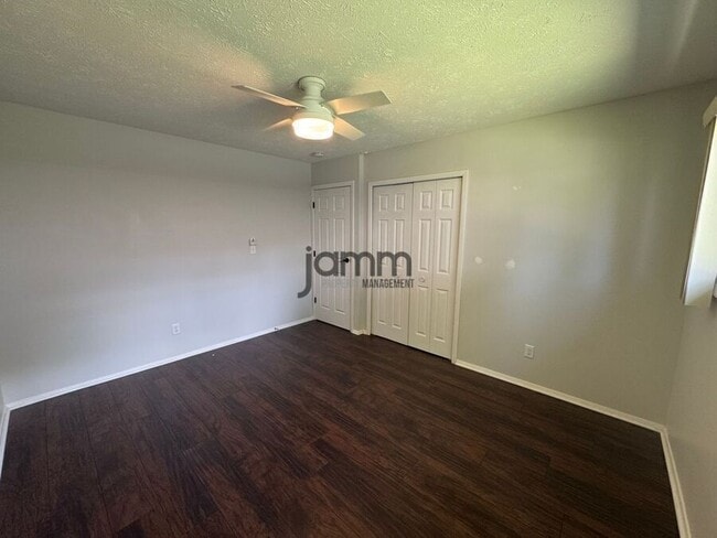 Building Photo - 5250 Mills Creek Ln