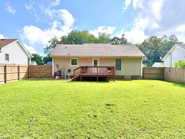Building Photo - 783 Princeton Cir