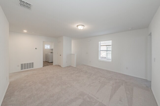 Building Photo - 847 Lake Fletcher Rd