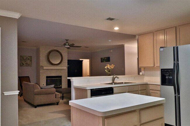 Building Photo - 1029 Forest Bluff Trail