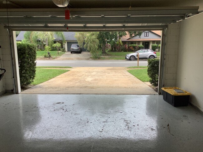 Building Photo - 1127 Shaffer Trl