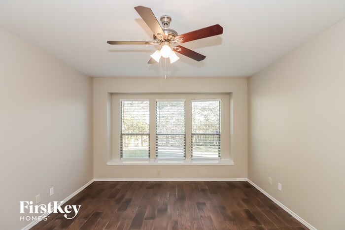 Building Photo - 2627 Diamond River Dr