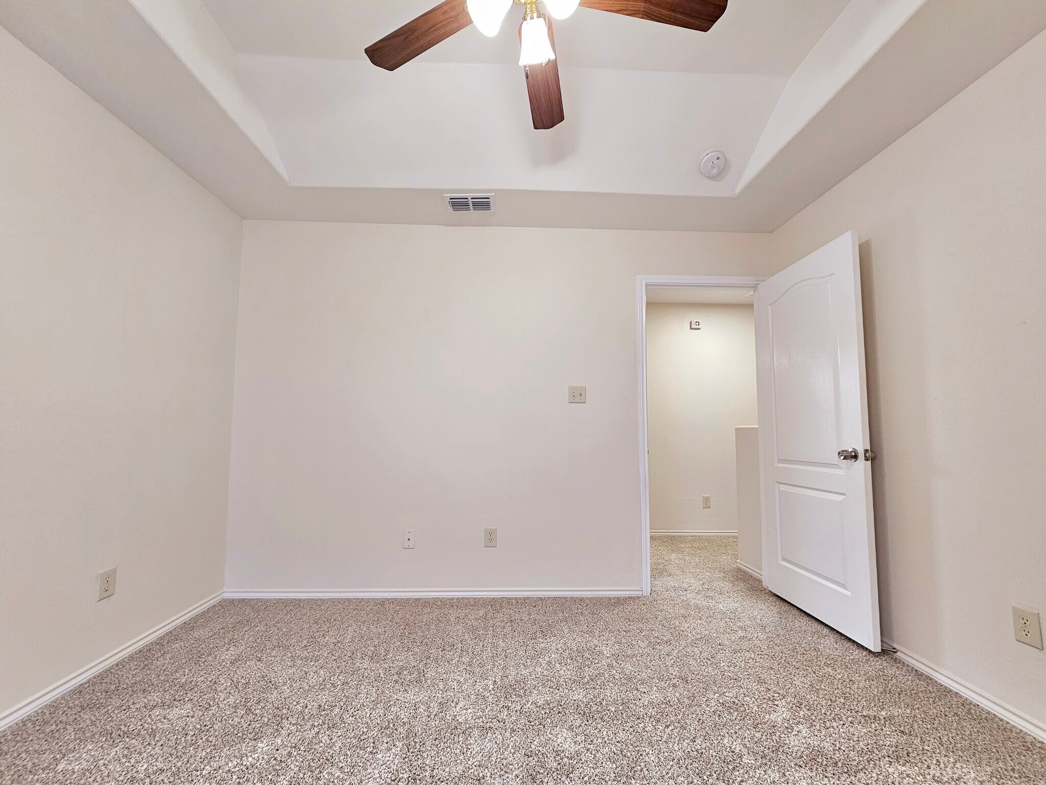 Building Photo - 813 W Arroyo Park Ln