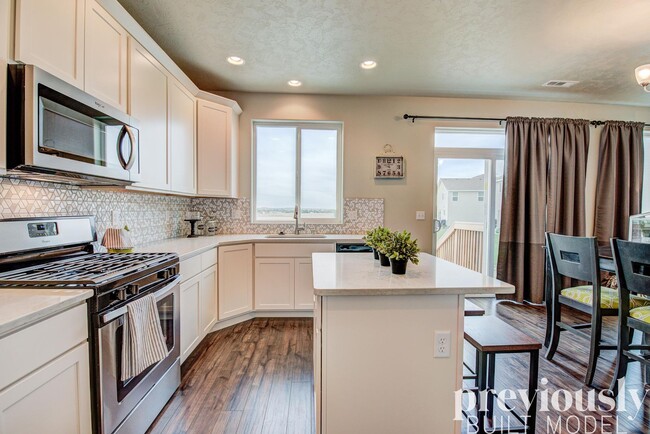 Building Photo - Stunning 3 Bed, 2.5 Bath Home in Spokane Valley! *HOLIDAY SPECIAL: $500 OFF!*