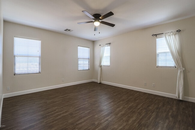 Building Photo - 3457 E Orchid Ln