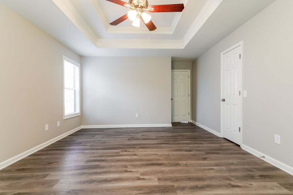 Building Photo - 85 Paris Dr