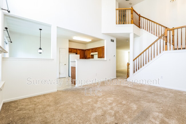 Building Photo - 158 Chancellor Dr