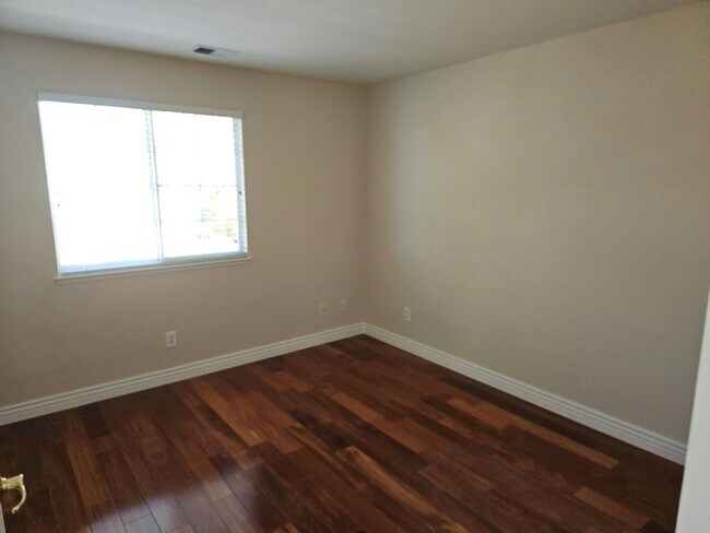 Building Photo - 3244 Marbrisa Ct