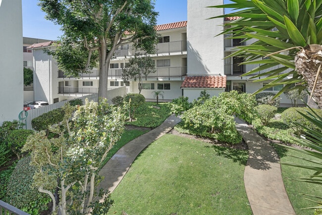 Community Garden - 1720 Ardmore Ave