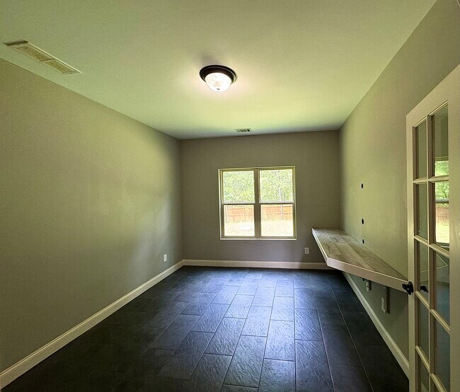 Office 1 - 8245 Archie Way