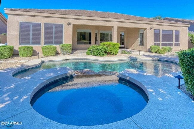 Building Photo - 7553 E Buteo Dr