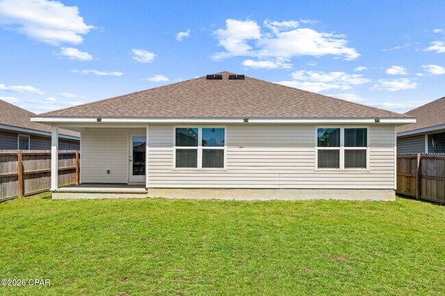Building Photo - 5816 Viking Wy