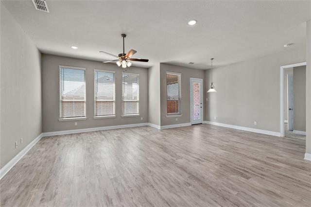 Building Photo - 206 Miramar Ave