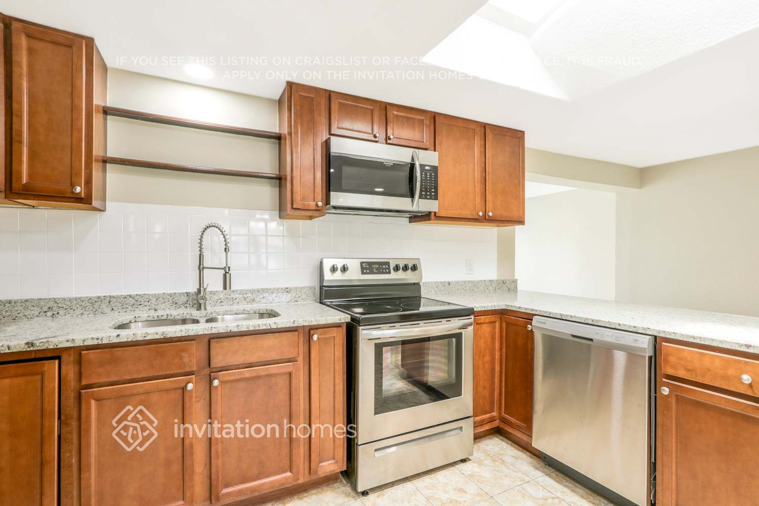 Building Photo - 7410 Ivanhoe Dr