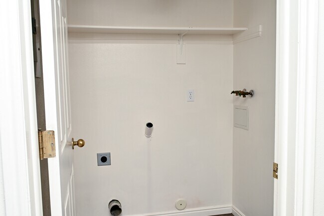 Building Photo - 1394 N 290 W