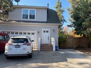 Building Photo - hi2209