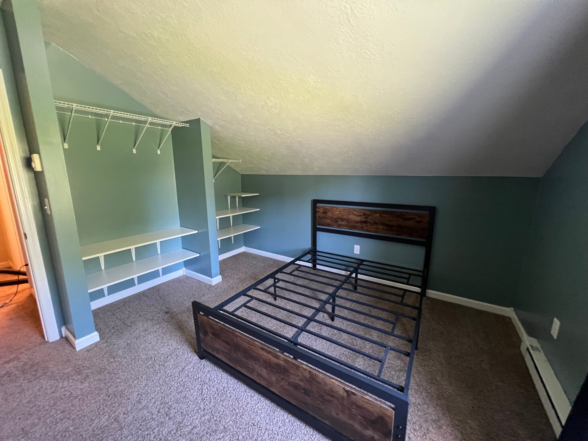 Building Photo - 27339 Rutland Hollow Rd