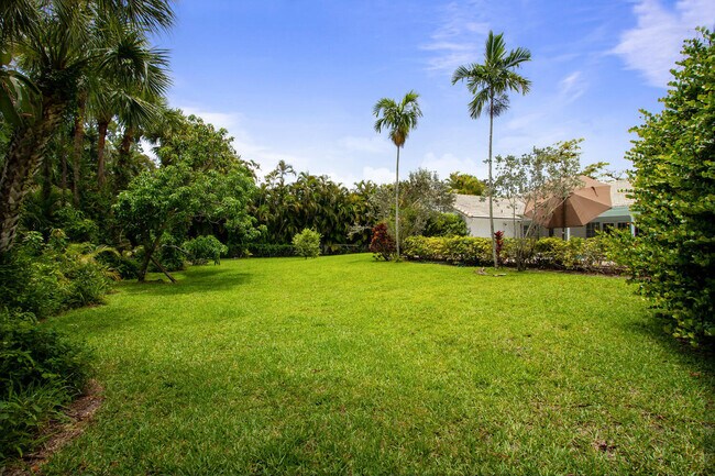 Building Photo - 12327 Quercus Ln