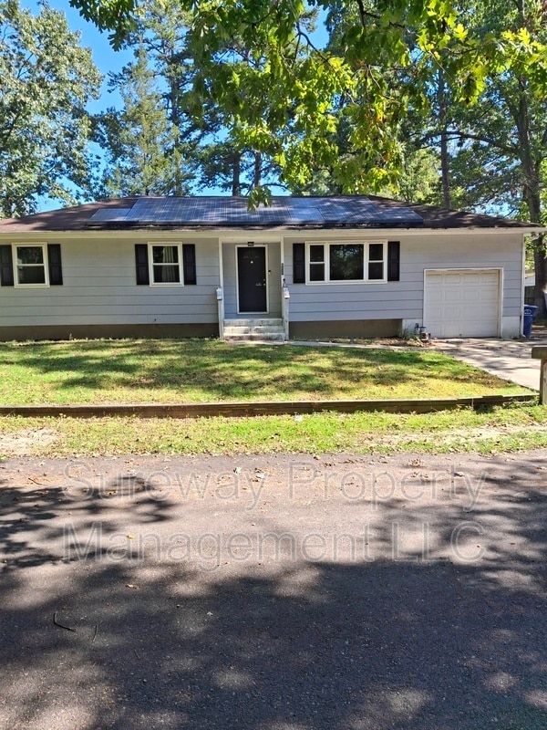 Primary Photo - 1002 Belleview Blvd