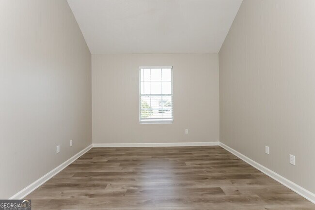 Building Photo - 139 Woodwind Way