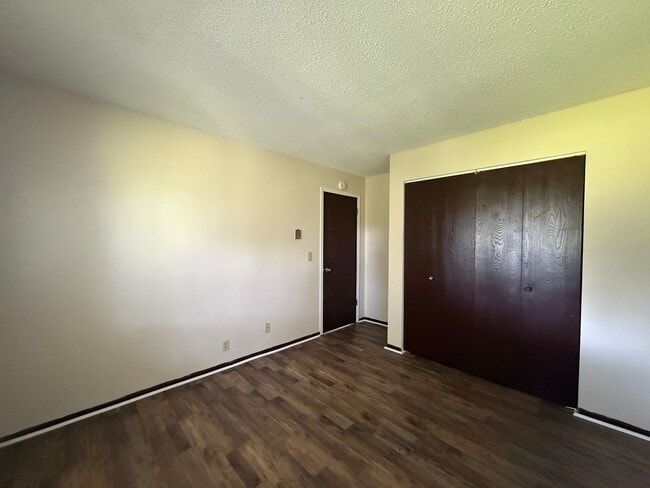 Building Photo - 371 Southland Dr