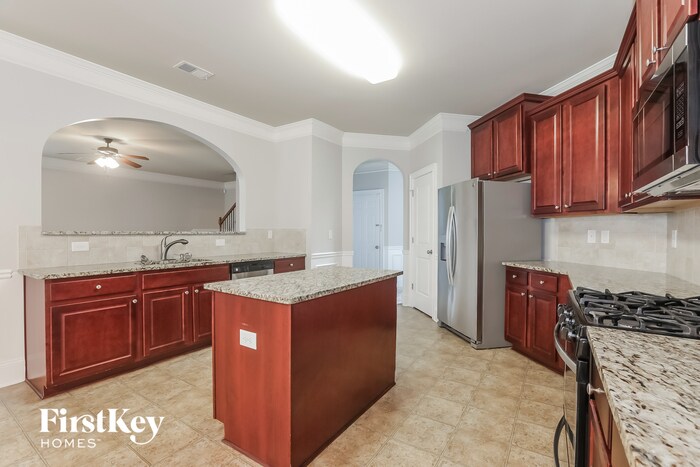 Building Photo - 394 Plymstock Dr
