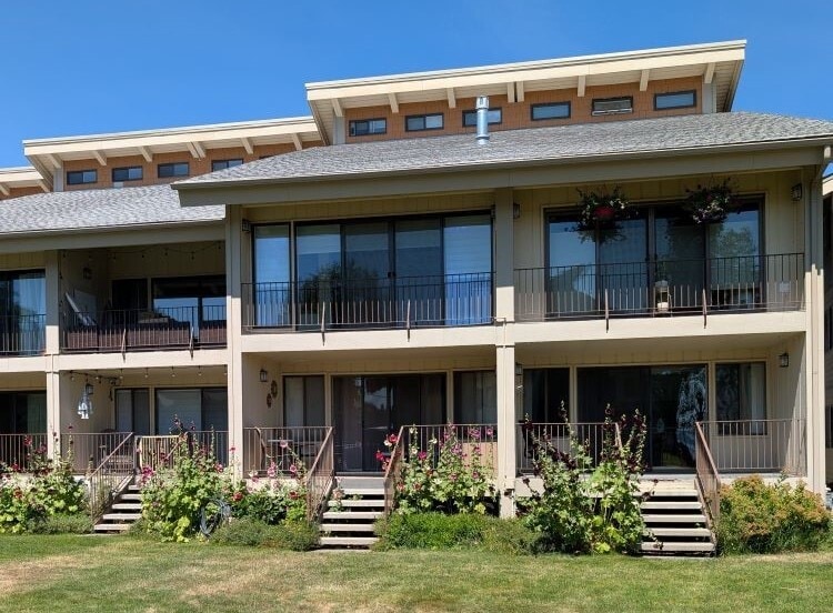 Building Photo - 301 Iberian Way