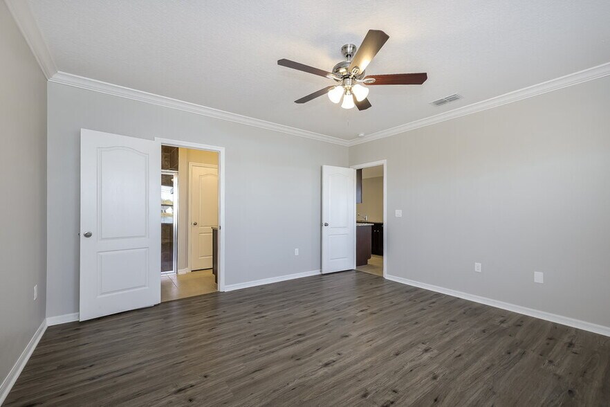 Building Photo - 2270 Canyon Breeze Ave