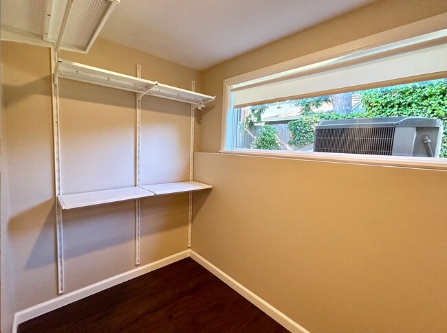 Building Photo - Upper Rainier Beach Home