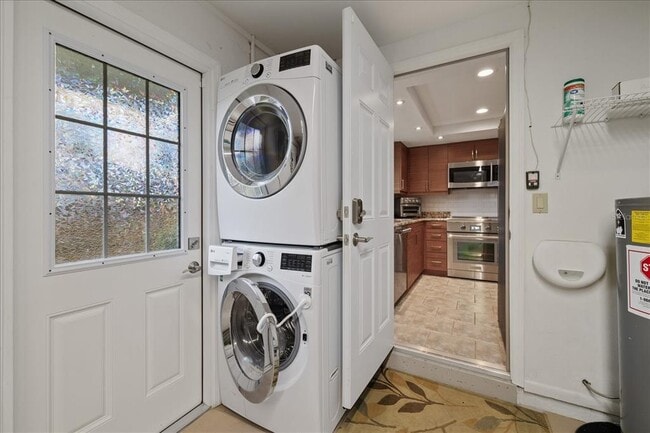 Building Photo - 6400 18th Ave N