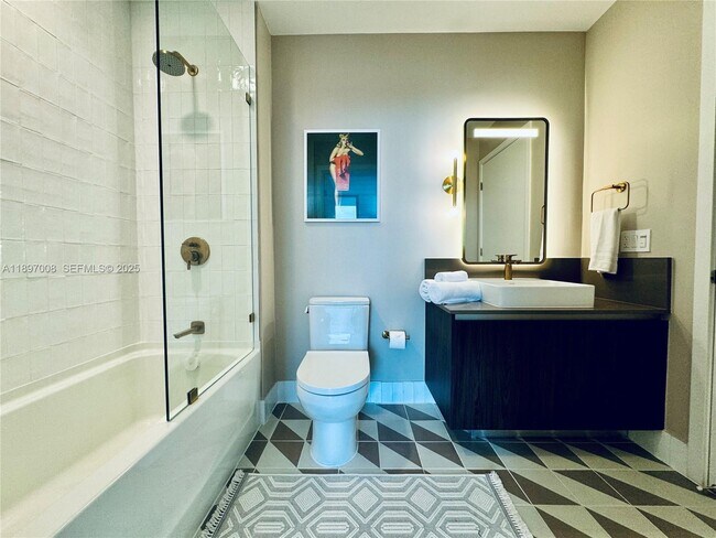 Building Photo - 159 NE 6th St