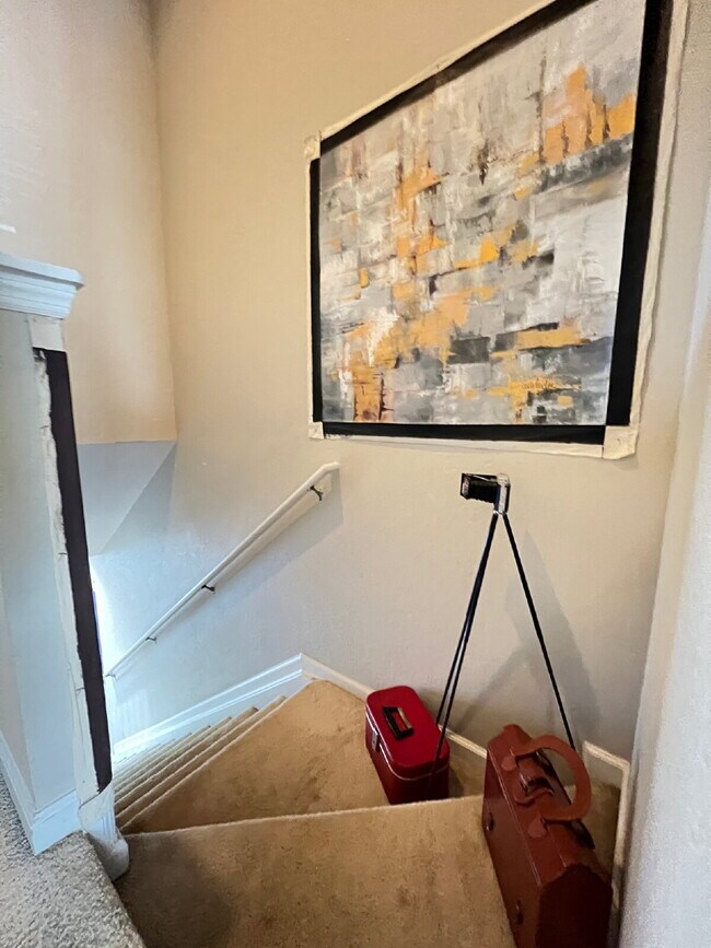 Building Photo - AVAILABLE MAY 10TH 2BD/2.5 BATH TOWNHOME IN THE EXCLUSIVE WYNCHASE COMMUNITY!!