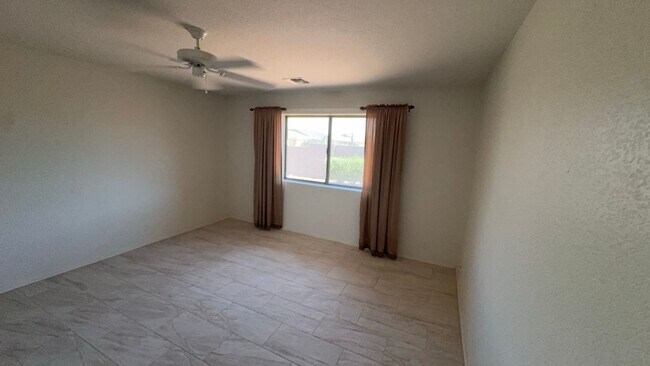 Building Photo - 11543 E Milagro Ave