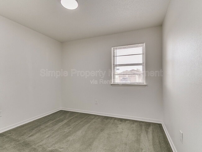 Building Photo - 104 Marilyn Ave