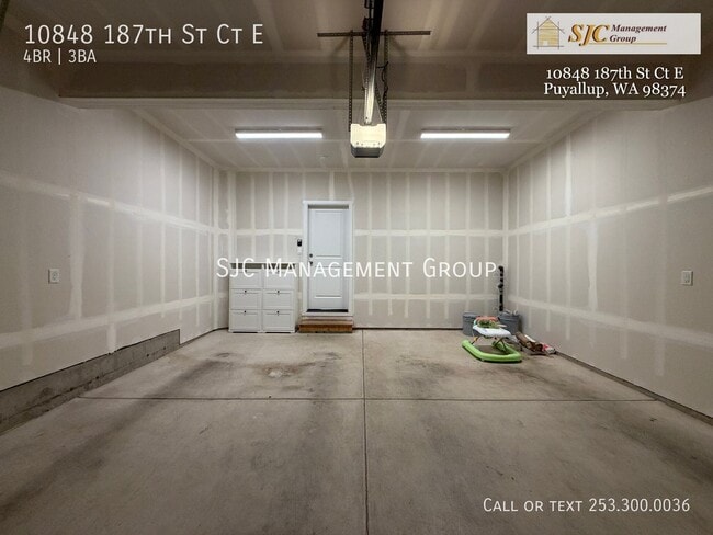 Building Photo - 10848 187 St Ct E