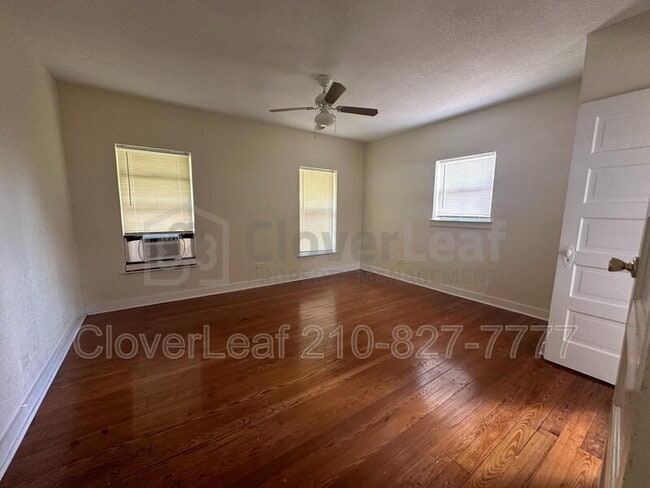 Building Photo - 817 W Mulberry Ave