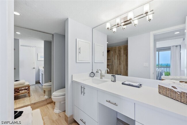 Building Photo - 5501 Heron Point Dr