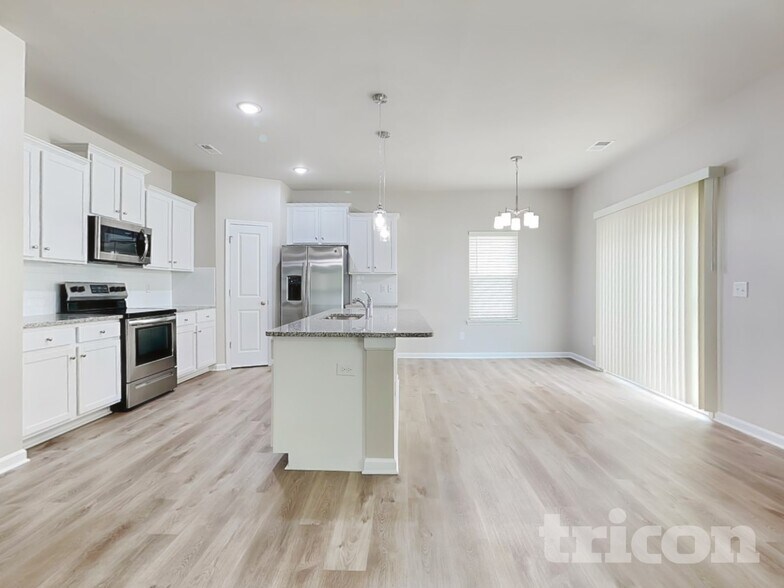 Building Photo - 143 Spring Knoll Dr