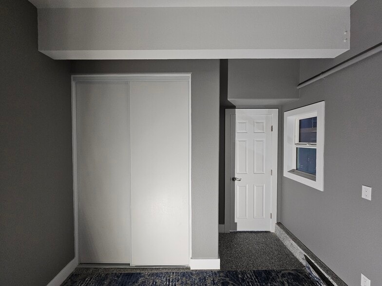Bedroom #2 Closet - 27072 Calendula St
