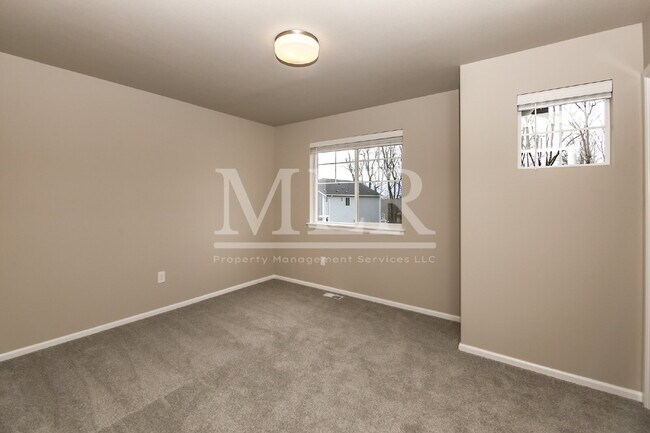 Building Photo - Elegant 4BR Covington Rental with Chef’s K...