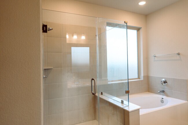 Building Photo - 27015 Bel Air Pt Ln