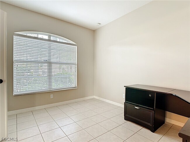 Building Photo - 2798 Via Piazza Loop