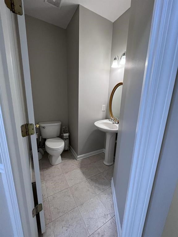 Building Photo - 1712 Hillside Bend Crossing