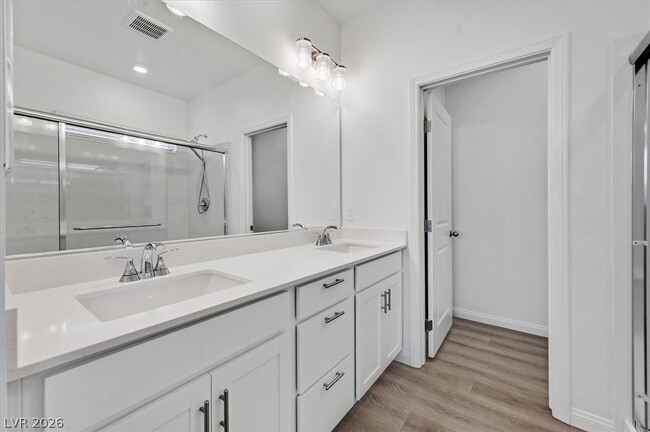 Building Photo - 1520 Little Penguin St