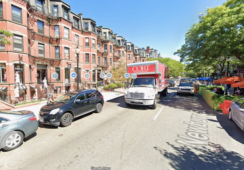 Building Photo - 225 Newbury St