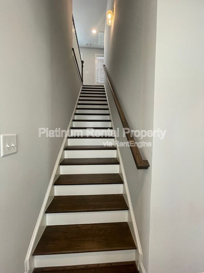 Building Photo - 2312 Echelon Ln