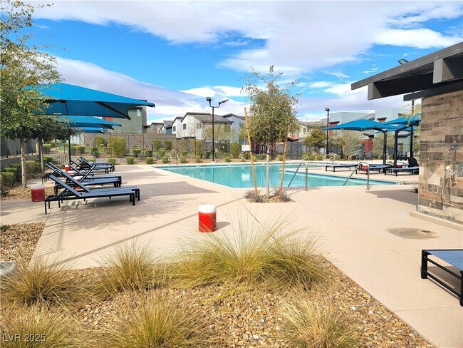 Building Photo - 3210 Centano Ave