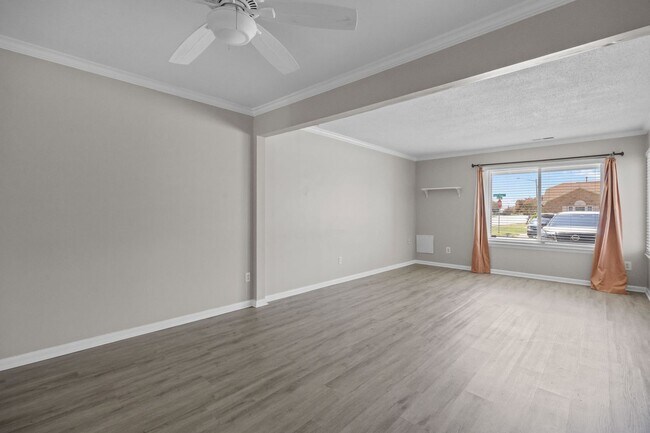 Building Photo - 1559 Sword Dancer Dr