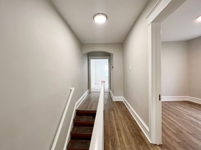 Building Photo - 193-197-197 E Lancaster Ave