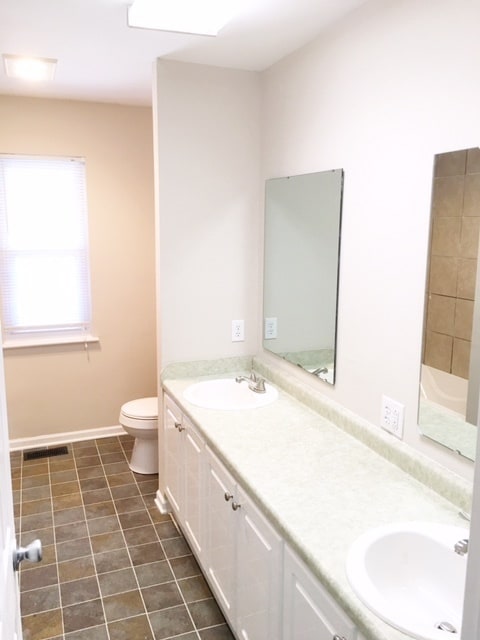 Building Photo - 5526 Antoneli Ln